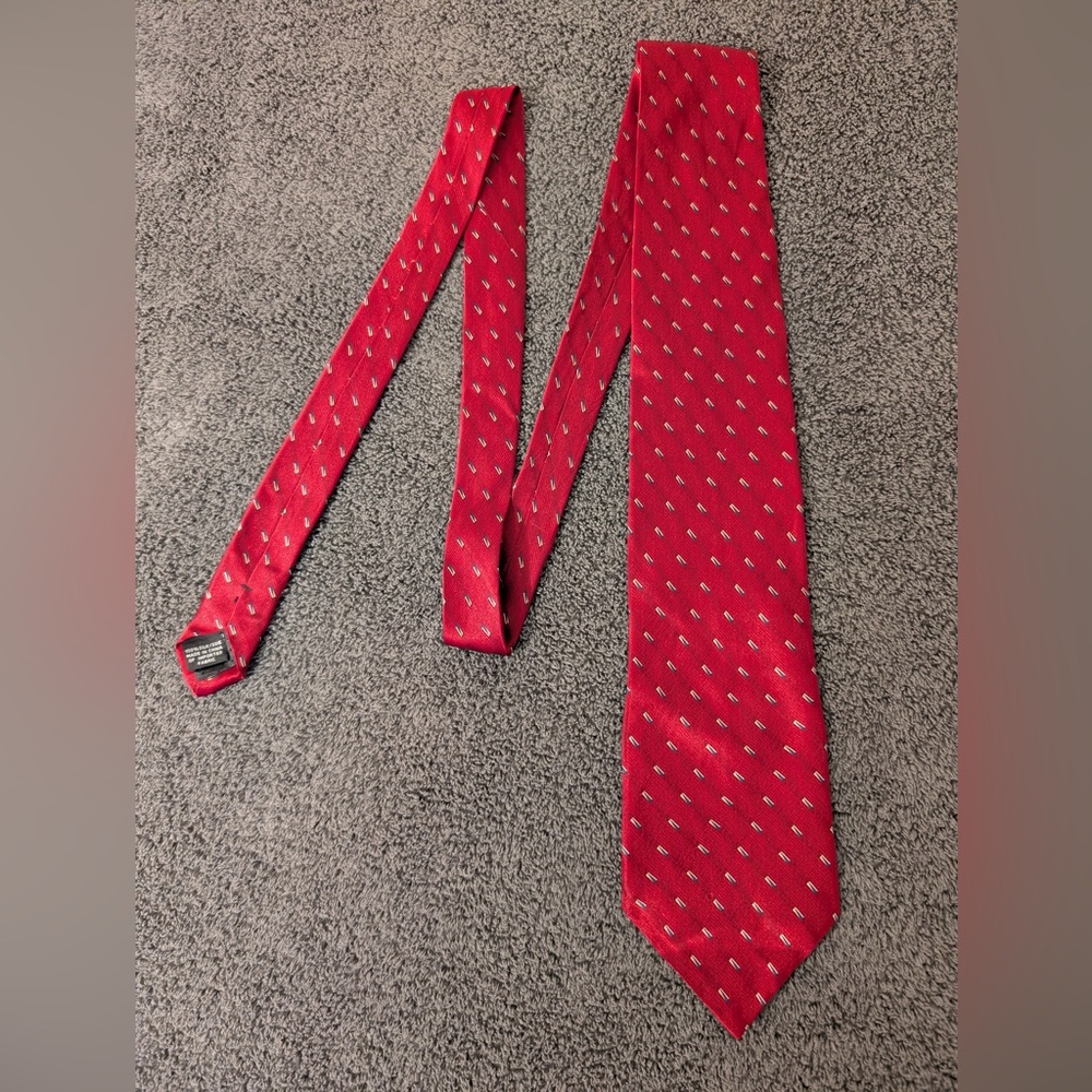 Bill Blass Red Patterned Silk Tie‎